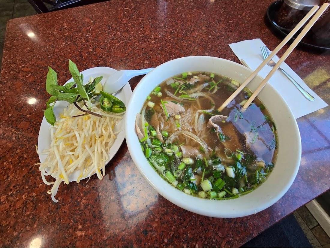 Pho Bac Hoa Viet